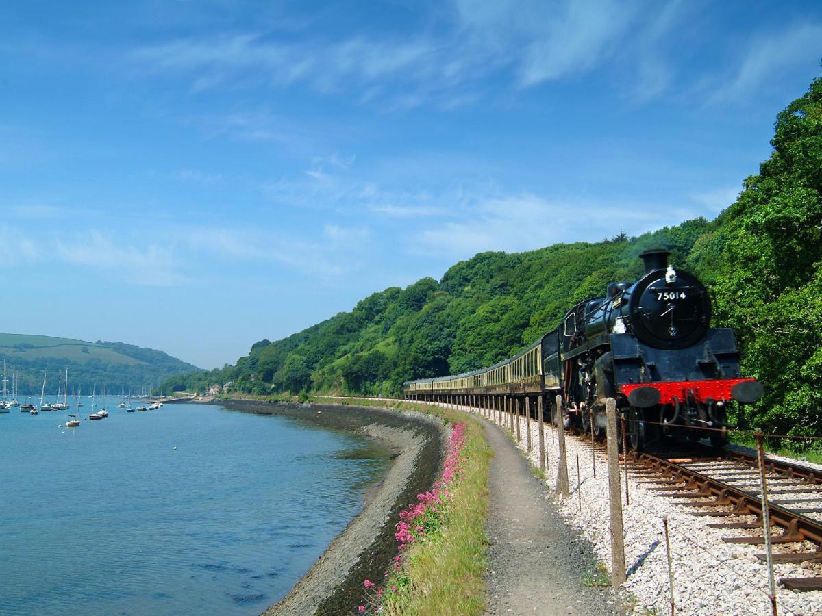 201 Norton Park Villa Dartmouth Buitenkant foto