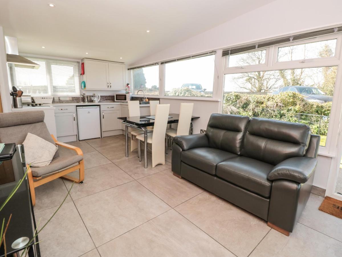 201 Norton Park Villa Dartmouth Buitenkant foto