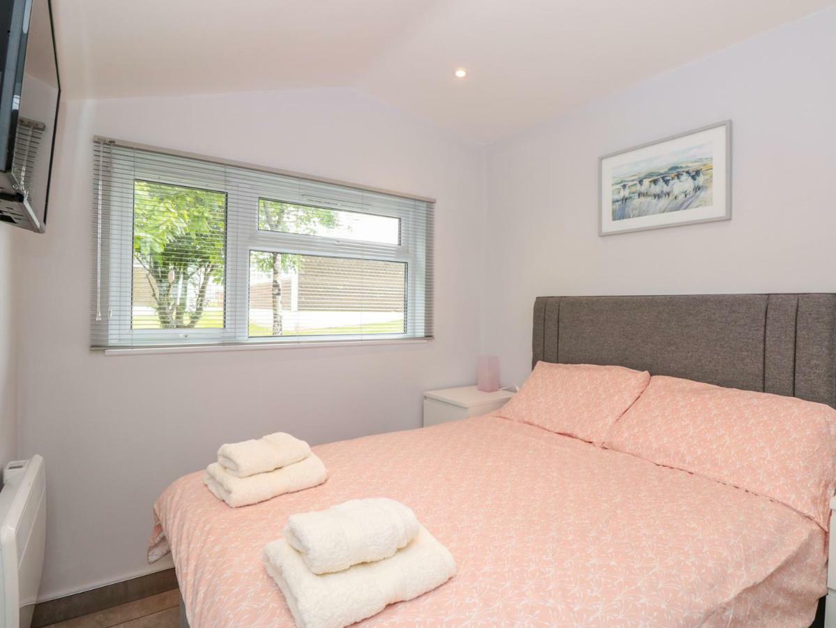 201 Norton Park Villa Dartmouth Buitenkant foto